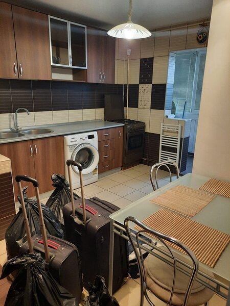 Stefan cel Mare, la statia de metrou vis-a-vis de IGP